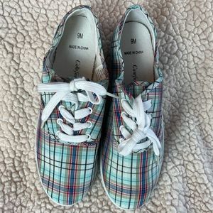 Comfort ease canvas tennis shoes